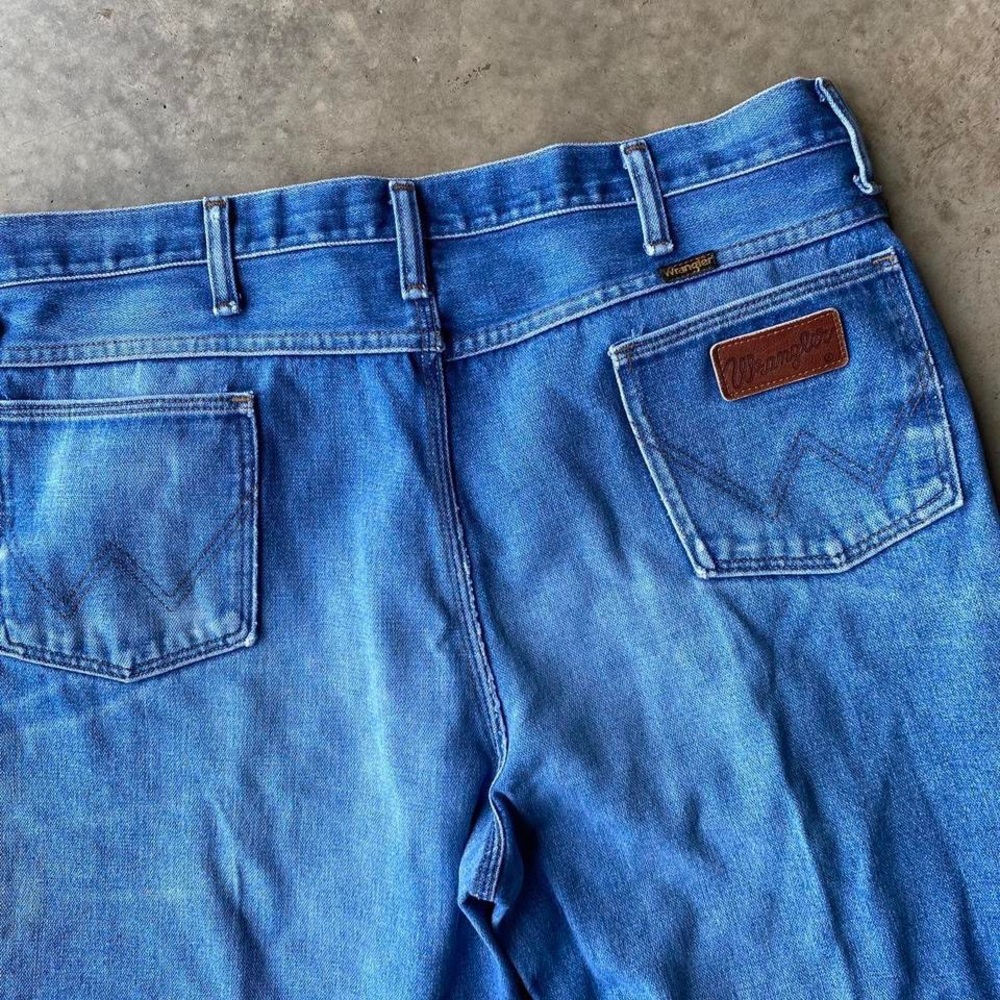 Vintage 80s Wrangler cowboy denim jeans made in usa.